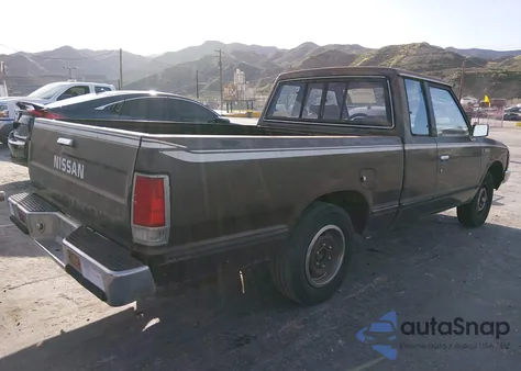 1985 Nissan 720 King Cab из США, поврежденный, VIN JN6ND06S8FW027789